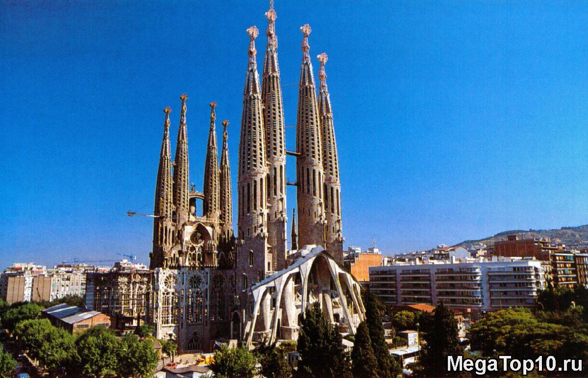Самые известные долгострои мира - Храм Святого Семейства в Испании